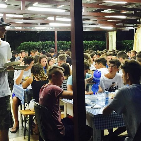 Ostello Apuano Marina Di Carrara Kültér fotó
