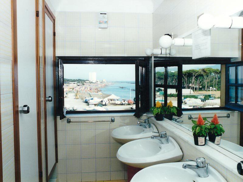 Ostello Apuano Marina Di Carrara Szoba fotó